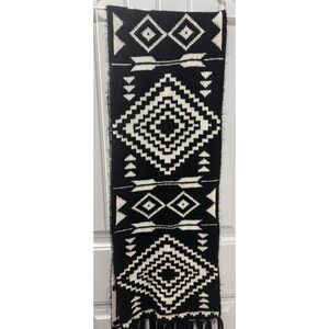 Beautiful Aztec Pattern Scarf Black and White Mossimo Women's 72" long